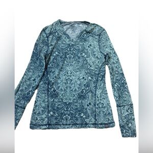 Title Nine Women's Blue Patterned athletic Top size small